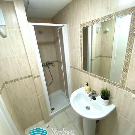 Skysea Holidays La Carihuela *