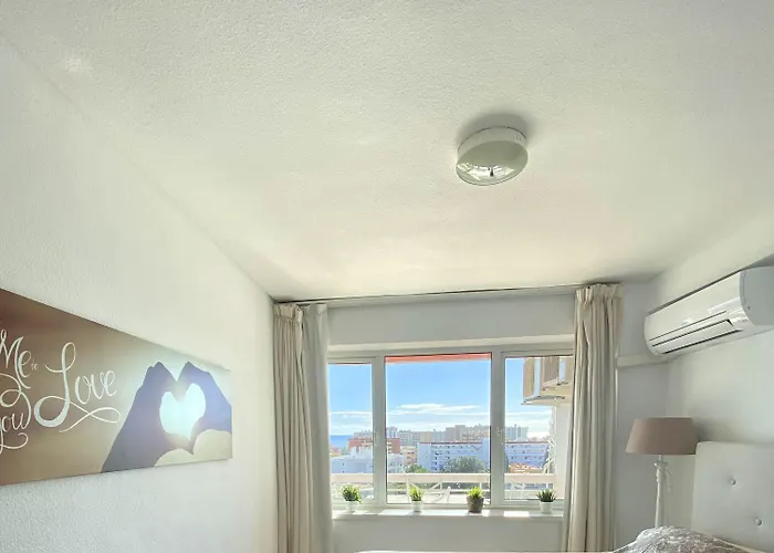 Skysea Holidays La Carihuela Appartamento *